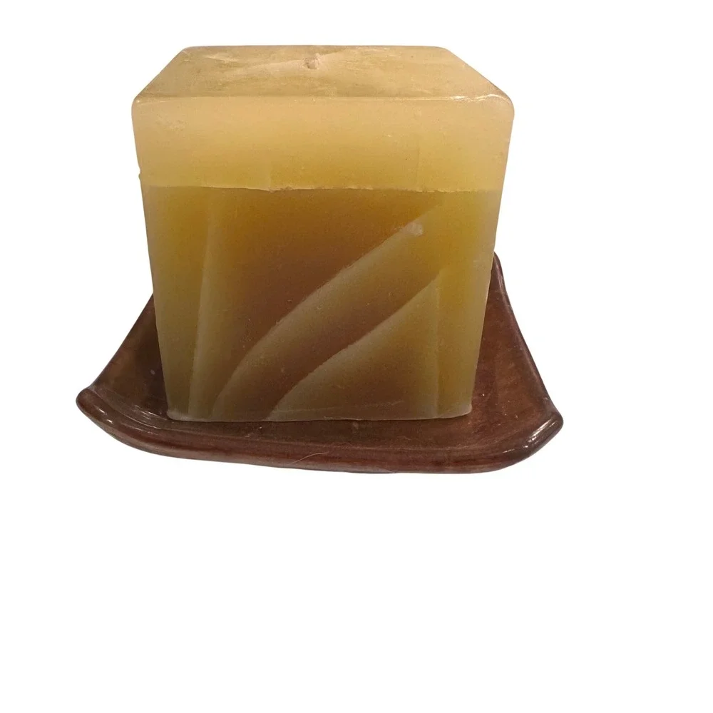 Pier 1 Imports Square‎ Scented Candle Amber Swirl Design 40 Hour Burn Time